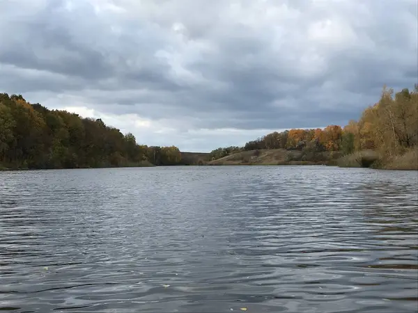 Parktaki güzel göl