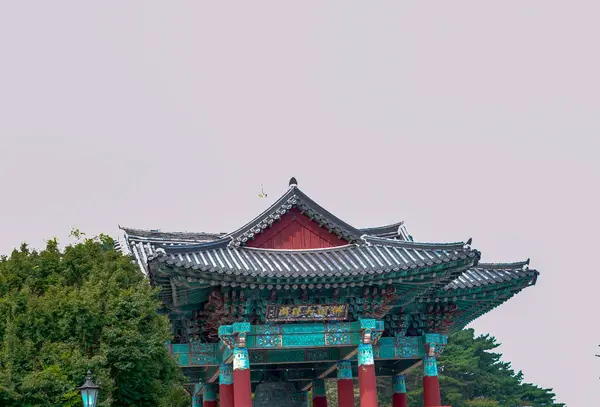 Güney Kore 'de, ulusal park Gyeongju bölgesinde antik bir tapınak mimarisi binası.