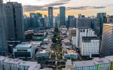 Bonifacio Global City 'nin havadan görüntüsü. Taguig, Metro Manila, Filipinler 'de bir finans işyeri.