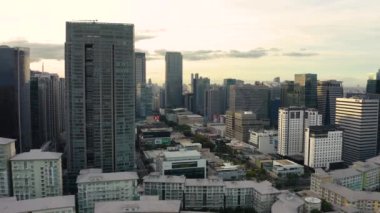 Bonifacio Global City 'nin havadan görüntüsü. Taguig, Metro Manila, Filipinler 'de bir finans işyeri.