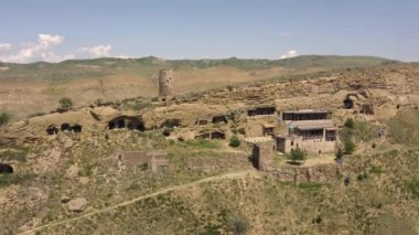 Gürcistan 'daki Natlismtsemeli Manastırı' nın havadan görünüşü. Saint John Manastırı olarak da bilinir.