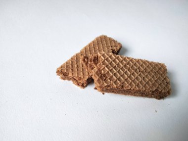 Beyaz bir arka plan üzerinde izole Çikolatalı gofret