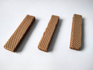 Beyaz bir arka plan üzerinde izole Çikolatalı gofret