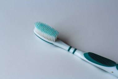 diş fırçası beyaz arkaplanda izole edildi