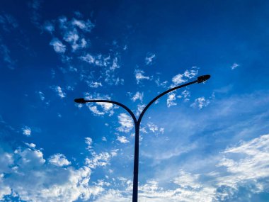 Parktaki sokak lambası.