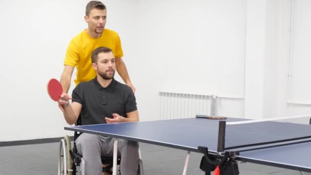 Stolní Tenis Trénink Sportovce Invalidním Vozíku Sport Pro Postižené Video — Stock video