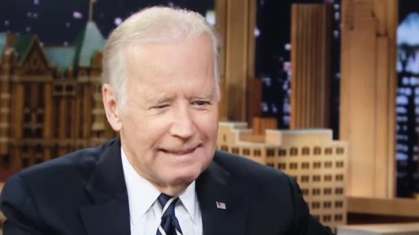 Presidente Estadounidense Joe Biden Una Entrevista Hablando Guerra Ucrania Rusia — Vídeos de Stock