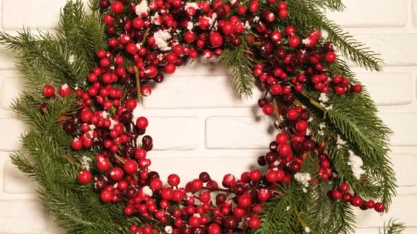 Beyaz Arka Planda Güzel Noel Çelenkleri Afiş Tasarımı — Stok video