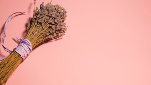 Mooie Roze Achtergrond Met Droge Lavendelbloemen Plaats Voor Tekst Advertentie — Stockvideo