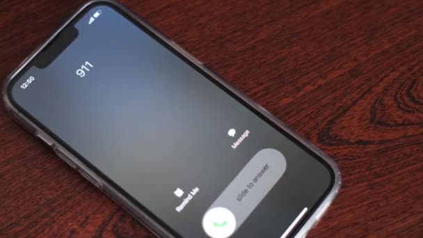 911 Emergency Call Incoming Call Accept Reject Option Black Background — Vídeo de Stock