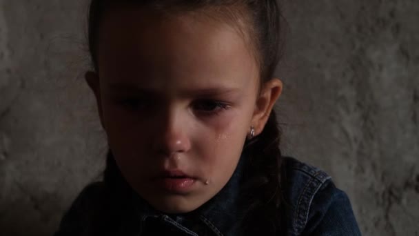 Portrait Crying Ukrainian Child Rocket Attacks Cities War Ukraine Upset — Stockvideo