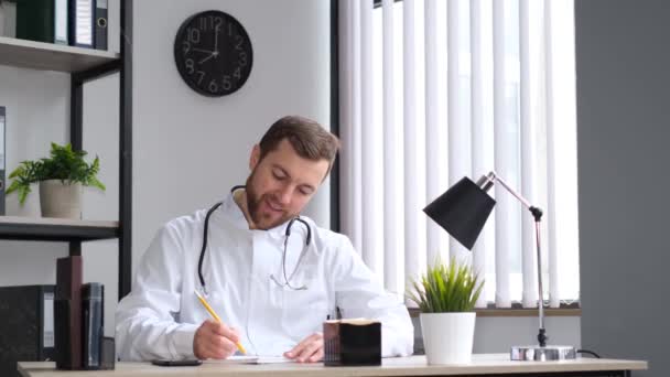 Portrait Handsome Young Veterinarian His Modern Office Modern Veterinary Medicine — Video