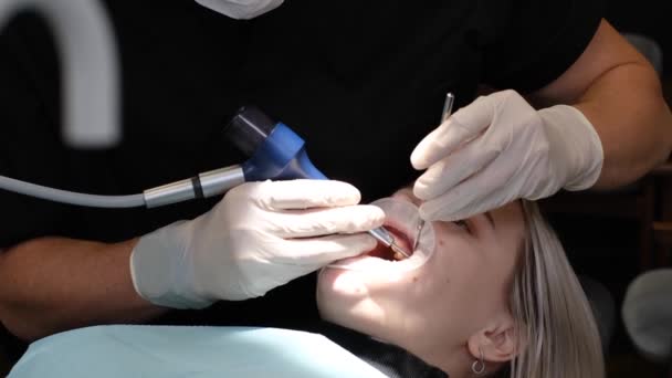 Процесі Роботи Стоматолога Стоматологічні Послуги Стоматологічний Кабінет Стоматології — стокове відео
