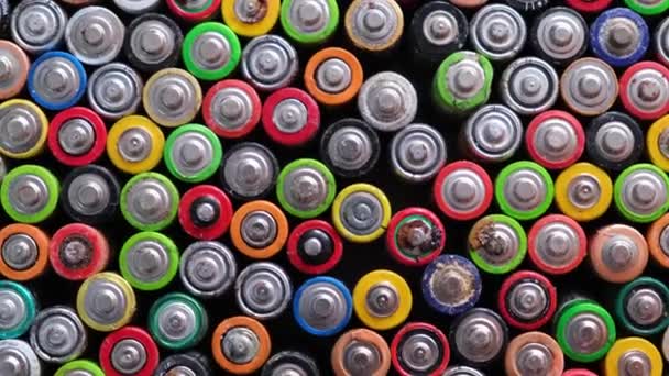Kullanılmış Bataryalar Farklı Üreticiler Atık Toplama Geri Dönüşüm Çevre Için — Stok video