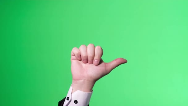Męska Ręka Zielonym Tle Męska Ręka Kciukiem Górze Gesty — Wideo stockowe