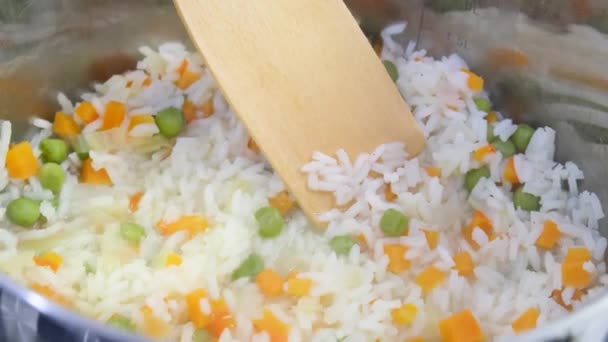 Preparation Risotto Fresh Vegetables Close Boiled White Rice Video — ストック動画