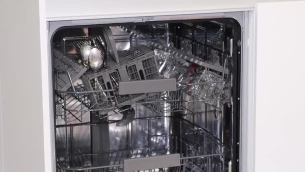 Process Unloading Brightly Washed Dishes Dishwasher Washing Them — Vídeos de Stock