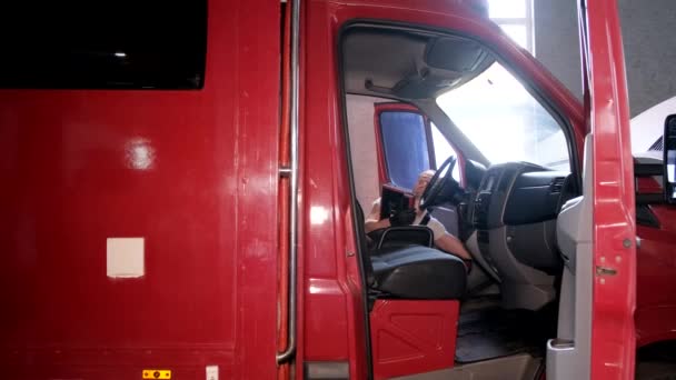 Car Mechanic Carries Out Computer Diagnostics Truck Truck Service Station — Video Stock