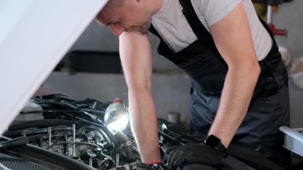 Car Mechanic Works Garage Repairs Car Engine Service Repair — Stock Video