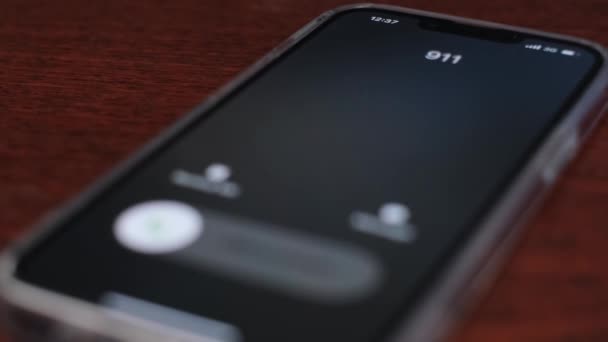 Blurred Background Emergency Call 911 Emergency Help Usa View Smartphone — Stock video