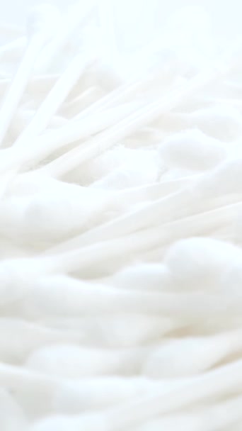 Nombreux Coton Tiges Pour Nettoyer Les Oreilles Humaines Isolées Sur — Video