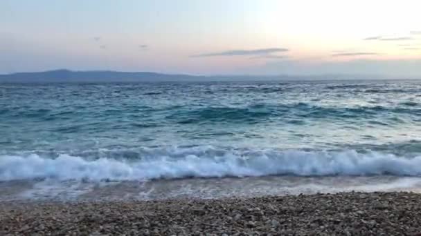 Sea Waves Crash Sea Coast Waves Splash Pebble Beach Storm — Vídeo de Stock