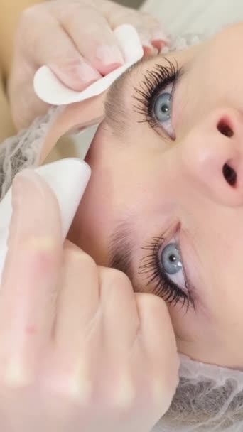 Close Beautiful Womans Face Ultrasonic Peel Skin Procedure Spa Salon — Stock Video
