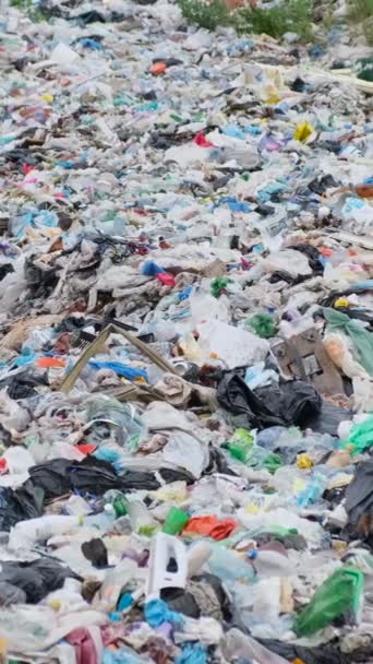 Plastic Afval Indonesië Milieuvervuiling Milieuramp Het Probleem Van Kunststofafval Verticale — Stockvideo