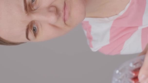 Une Jeune Femme Avec Visage Attrayant Des Problèmes Psychologiques Sentiment — Video