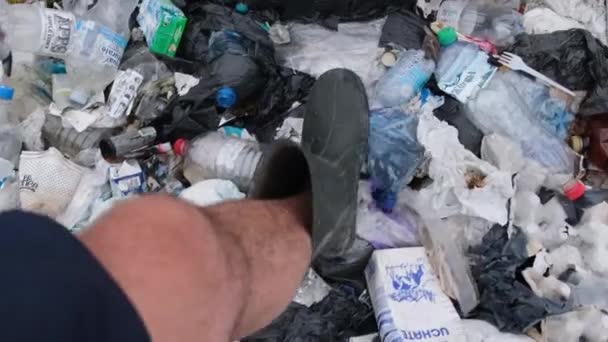 Basura Plástico Playa Del Océano Desastre Ecológico Salve Planeta Los — Vídeos de Stock