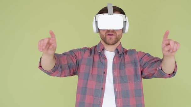 Студент Робить Жести Vgen Діляться Окулярами Віртуальної Реальності Сучасні Технології — стокове відео