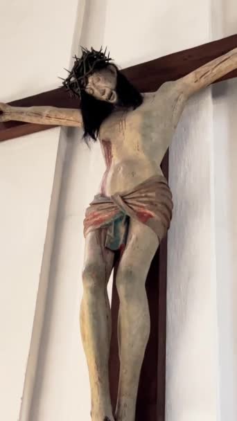 耶稣基督在德国德累斯顿天主教浩劫中被钉十字架 欧洲基督教大教堂 — 图库视频影像