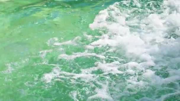 用干净的水填满游泳池 清理游泳池 — 图库视频影像