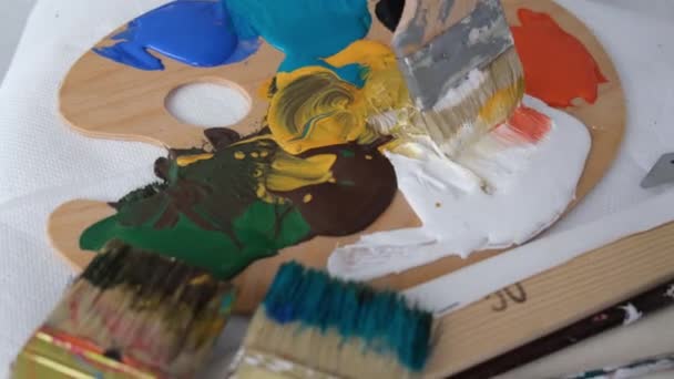 Artista Utiliza Pincel Para Crear Una Pintura Moderna Pintura Abstracta — Vídeo de stock