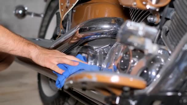 Man Wipes His Beautiful Motorcycle Lover Motorcycles — Stock Video