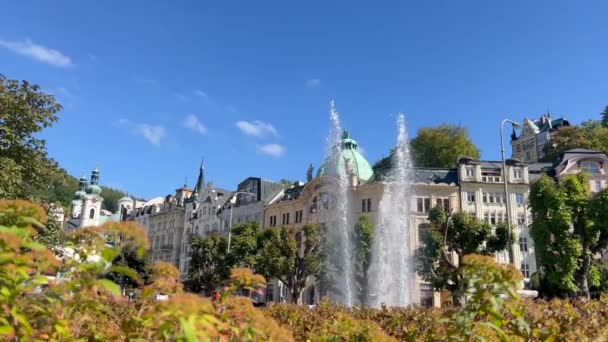 Известный Курорт Западе Чехии Популярное Туристическое Направление Город Карловы Вары — стоковое видео