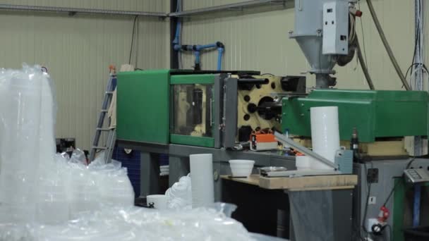 Proceso Fabricación Vajilla Desechable Vergüenza Producción Plástico — Vídeo de stock