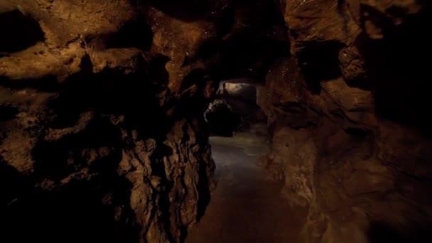 Stenen Grot Kerker Donkere Tunnel Opgravingen Ondergronds — Stockvideo