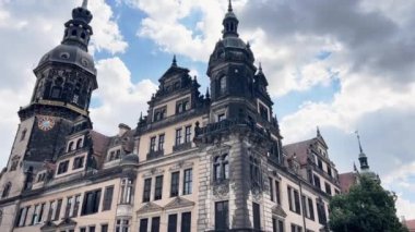 Gotik mimarisi olan güzel Avrupa şehri Dresden, Almanya.