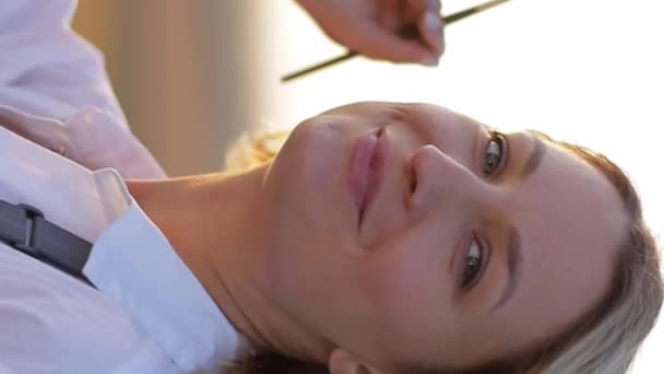 Portrait Woman Artist Brush Close Vertical Video — Stock Video
