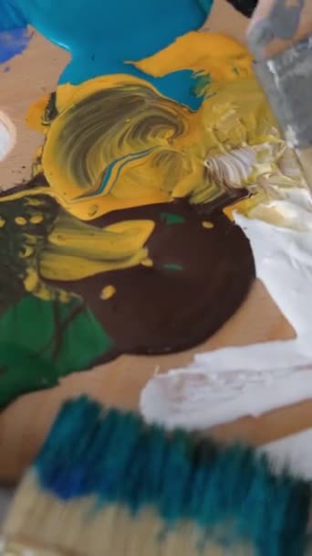 Artista Usa Pincel Para Criar Uma Pintura Moderna Pintura Abstrata — Vídeo de Stock