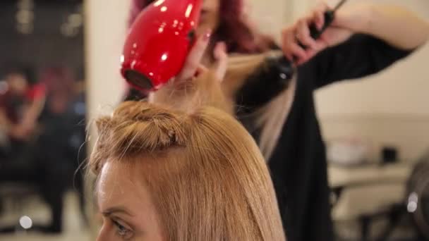 Close Hairdressers Hands Drying Female Hair Hair Dryer Woman Holding — Stock Video
