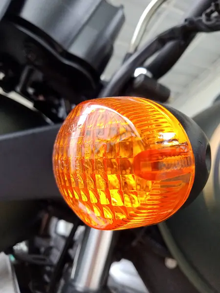 dönüm için bir gösterge ışığı, sarı, plastik malzeme, yakın çekim fotoğraf