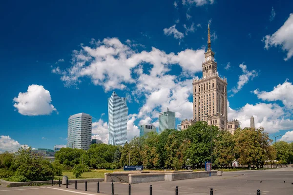 Kültür ve bilim Varşova Sarayı