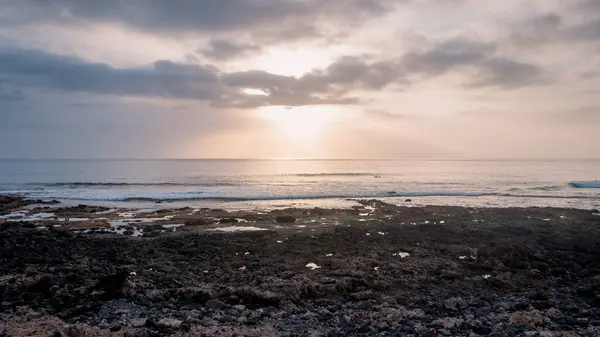 Playa de las Amricas Tenerife, İspanya 'daki Vulcanic plajı