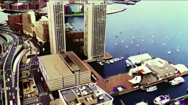 Büyüleyici Hipopalistik Metropolis, River ve Marina 'nın İnsansız Hava Aracı Görüntüsü. Sunumlar, Arkaplan ve Yaratıcı Projeler için ideal.