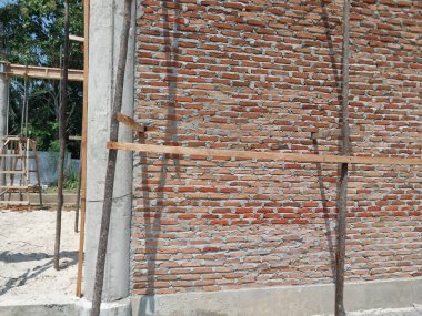 Formaliteleri yeni açılan bir yapı sütunu