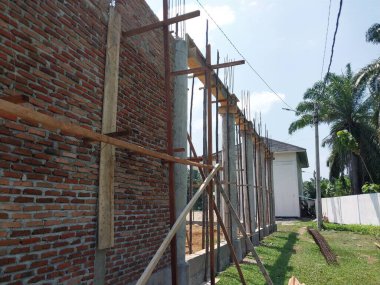 Formaliteleri yeni açılan bir yapı sütunu