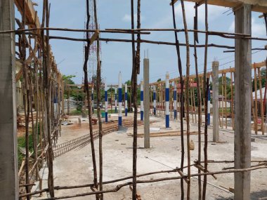 Formaliteleri yeni açılan bir yapı sütunu