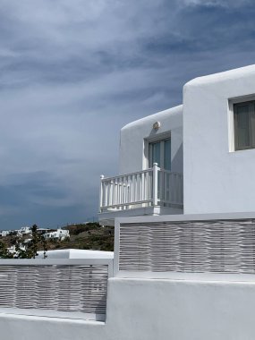 Santorini 'deki beyaz ev.